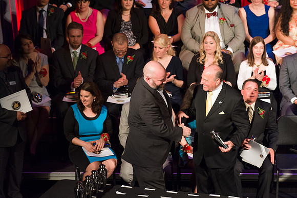0589_40U402014