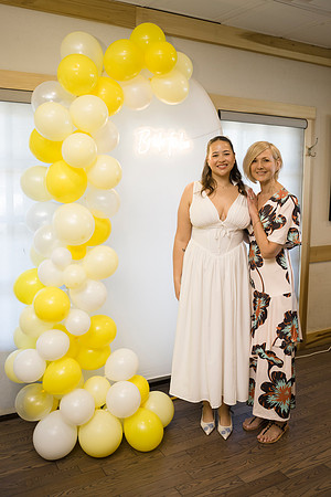 0037_Amanda_Shower