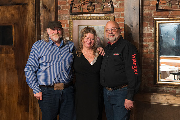 0107_Dawn's 60th