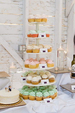 Country Chic Wedding Cupcakes