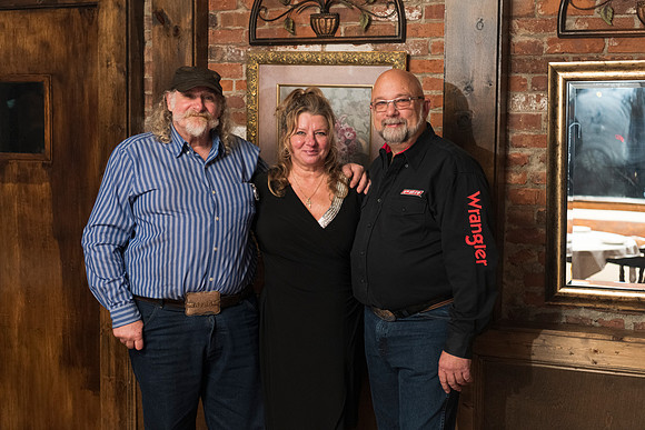 0106_Dawn's 60th