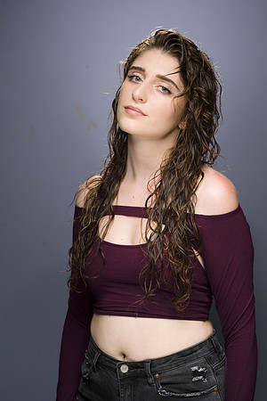 0037_Anna