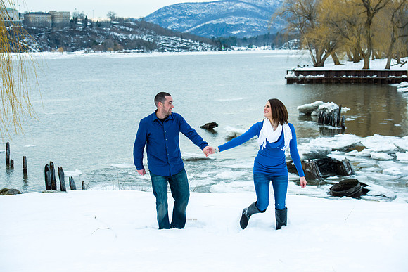 Winter Engagment Portraits - Hudson Valley, NY