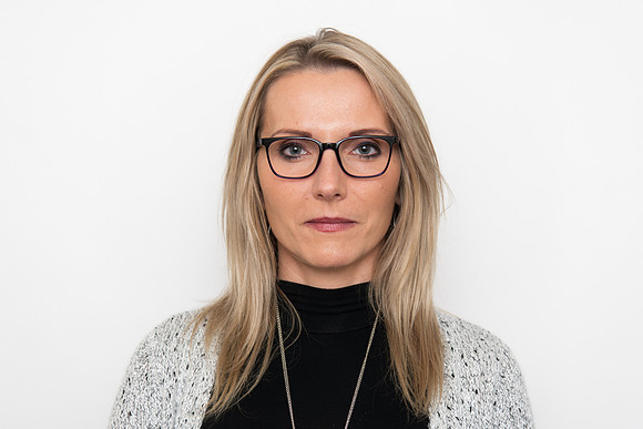 0001_Womans-Model