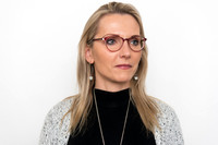 0010_Womans-Model