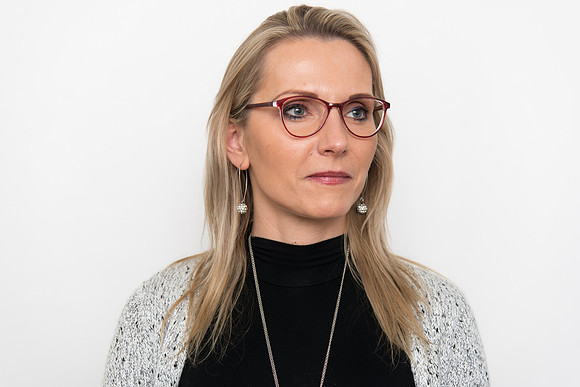 0010_Womans-Model