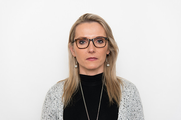 0019_Womans-Model