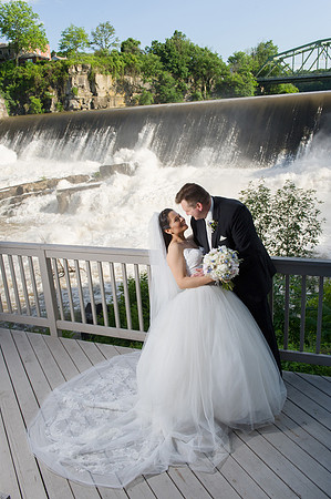 0875_SebYasWed
