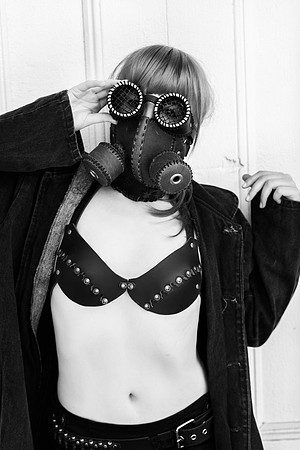 0028_Christine-2
