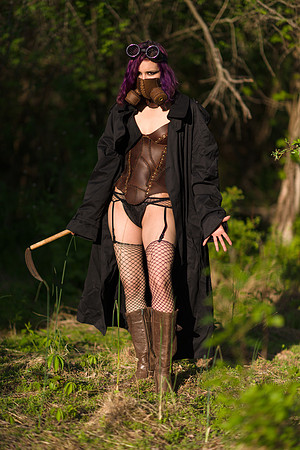 0033_Emily