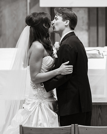 Wedding Kiss